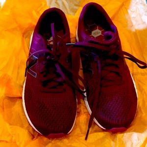 Burgundy New Balance Arishi Fresh Foam shoes